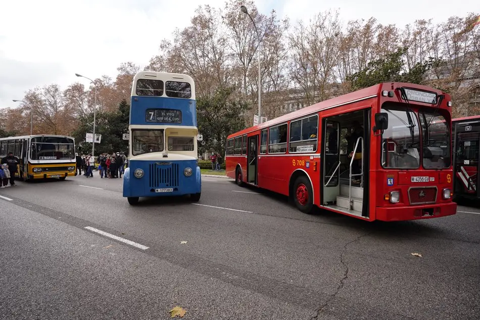 autobuses paseo del prado madrid - Cómo se paga en los autobuses de Madrid