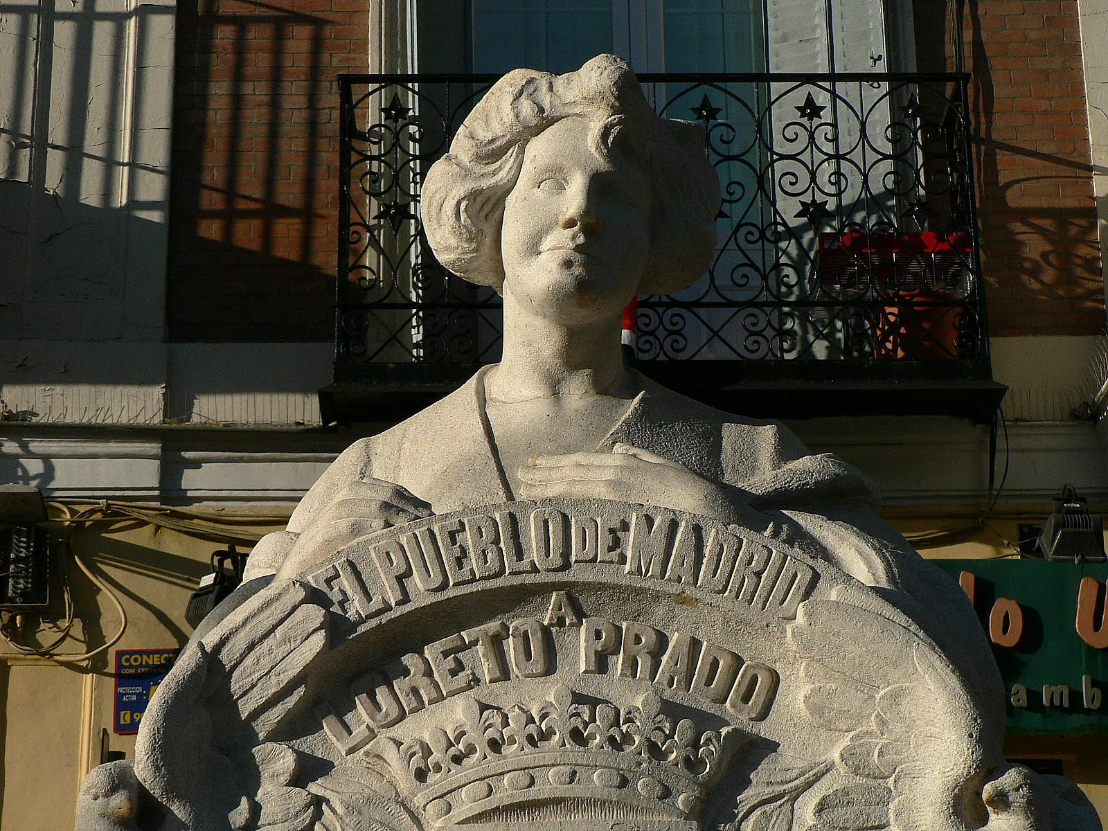 monumento a loreto prado - Qué es monumento o estatua