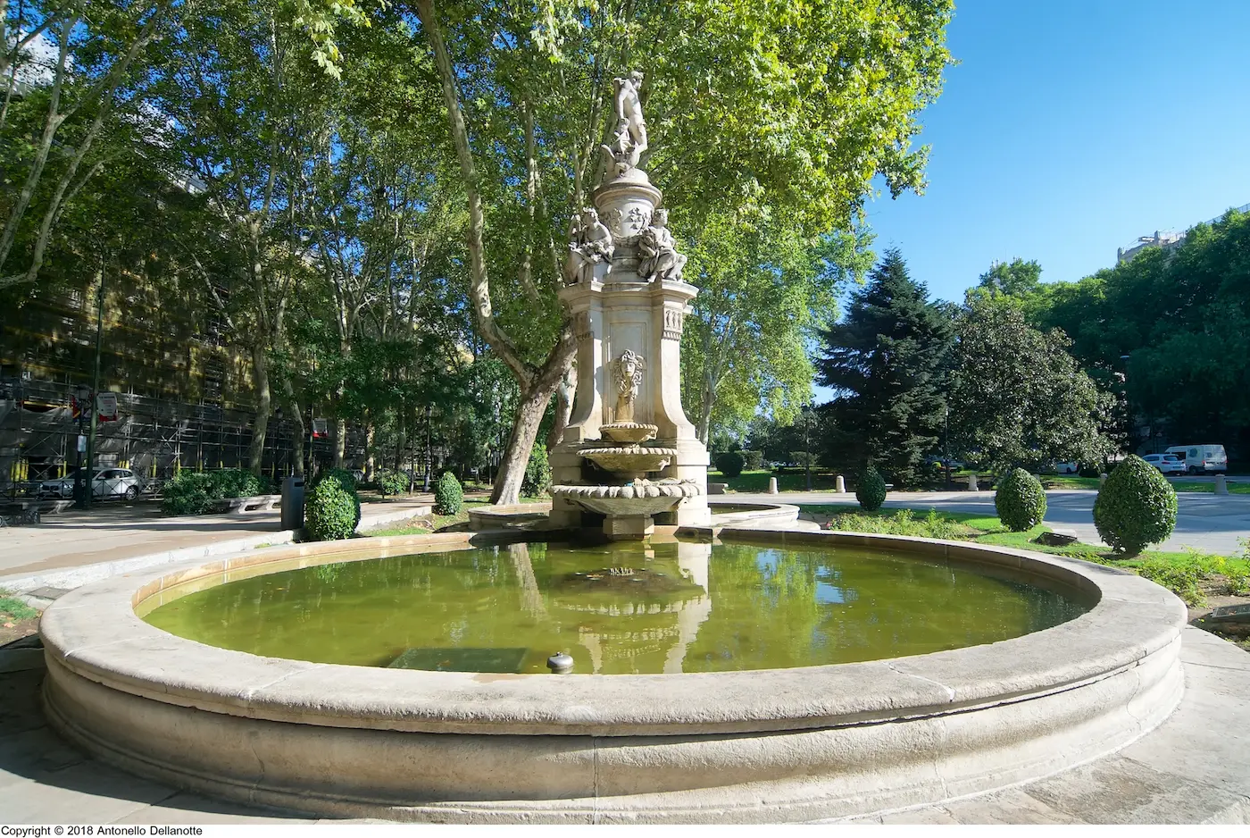 fuente de apolo paseo del prado madrid - Que simboliza la fuente de Apolo
